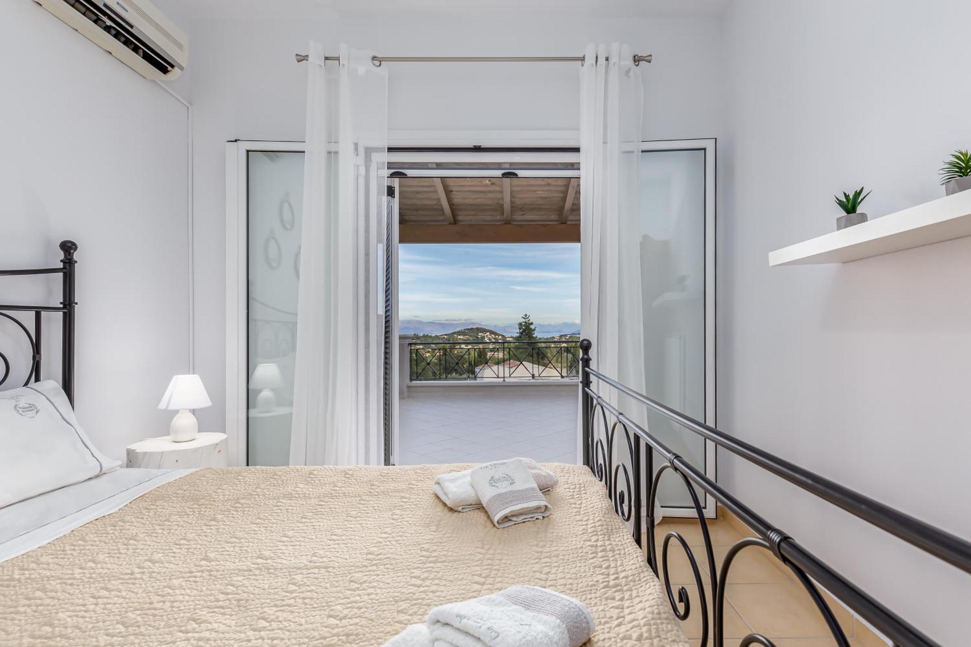 Villa Olivia Corfu - Amazing Sea-View 3 Bedroom Villa With A Pool Gazátika Eksteriør billede